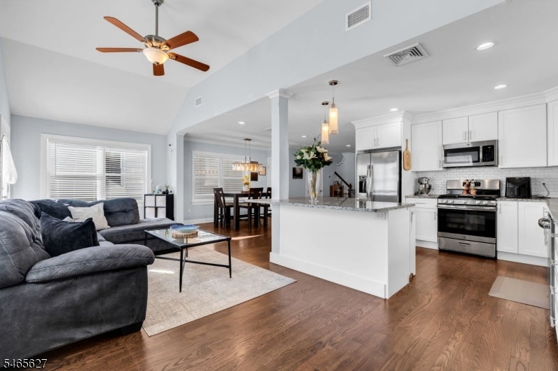 42 Deerfield Rd