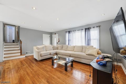 448 Cristiani St Roselle Boro NJ 07203