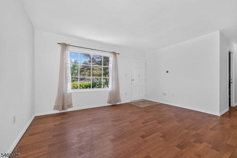 24 Presidential Dr