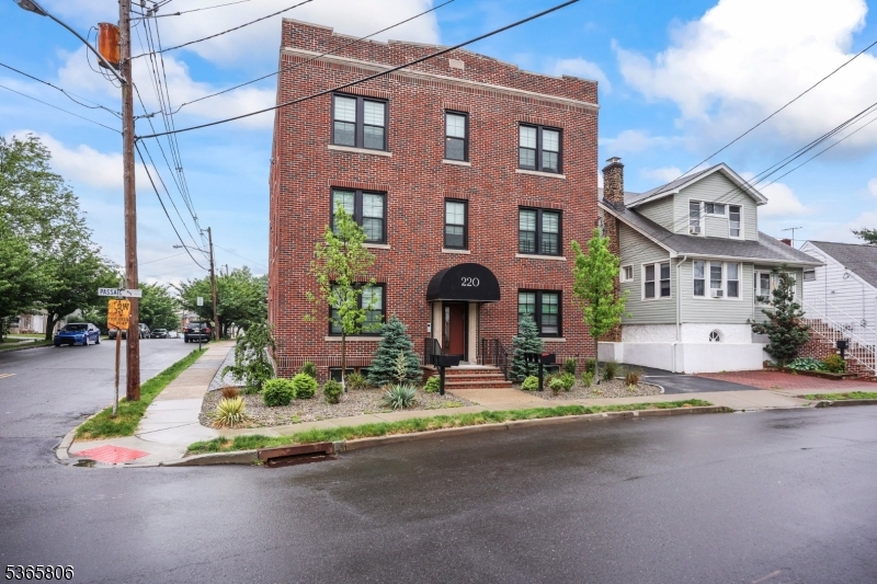 220 Passaic Ave