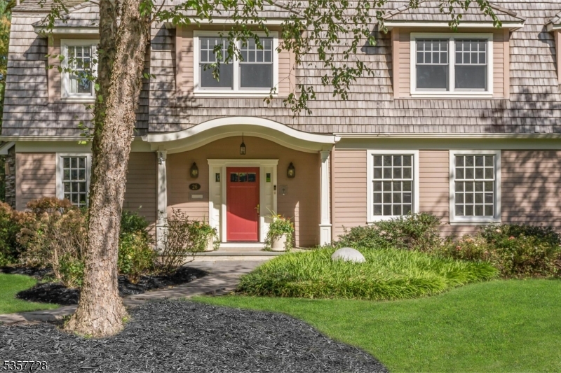 26 WYNDEHURST DRIVE
