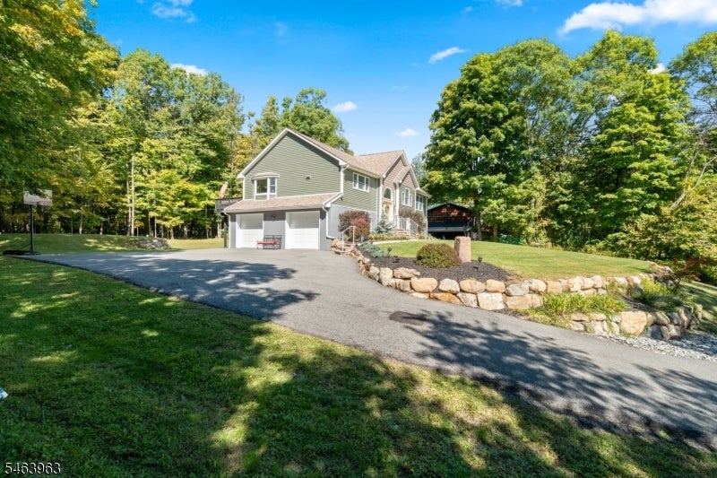 1036 Scenic Dr