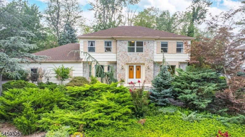 9 Puddingstone Way