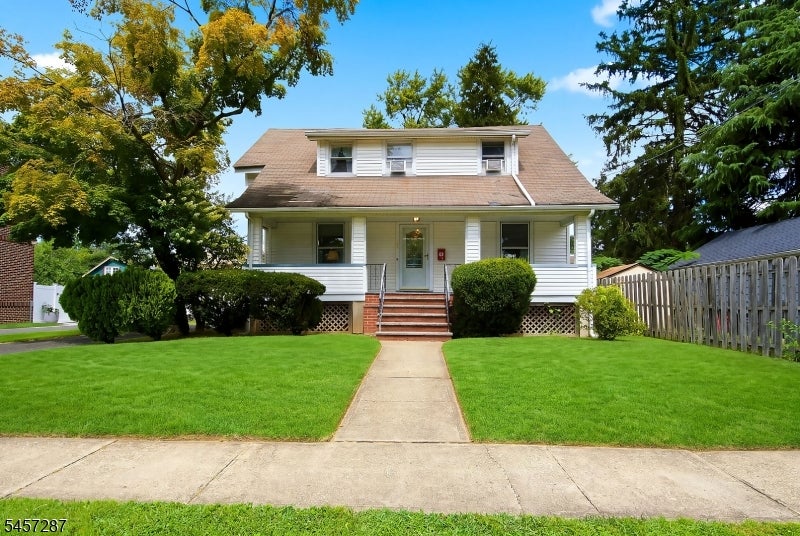 33 Pine St