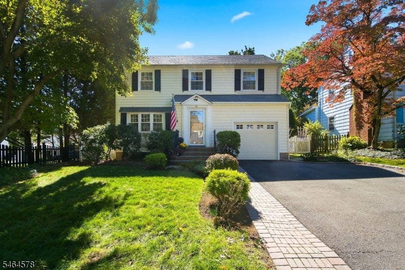 76 Inwood Ave