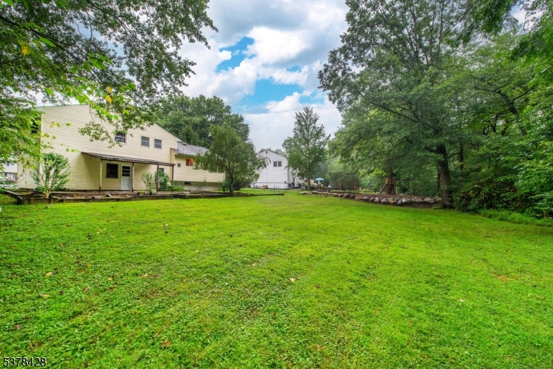 63 Shadow Ln