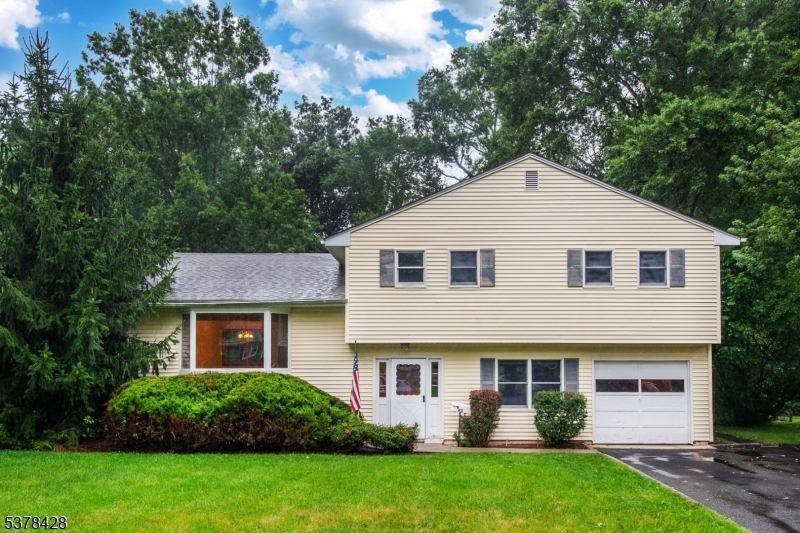 63 Shadow Ln
