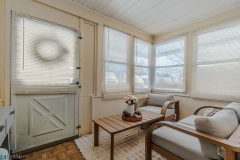 416 E 6Th Ave Roselle Boro NJ 07203