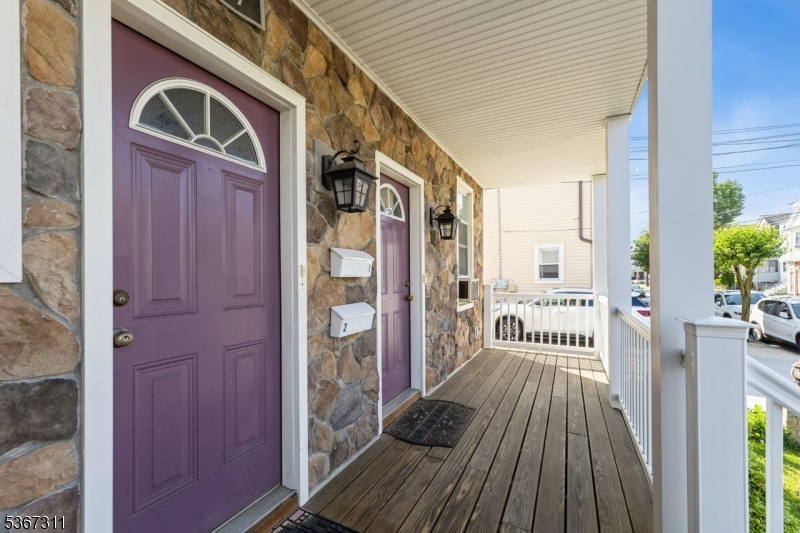 187 Wallington Ave