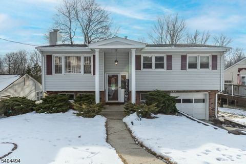 13 Apache Trl Rockaway Twp. NJ 07866