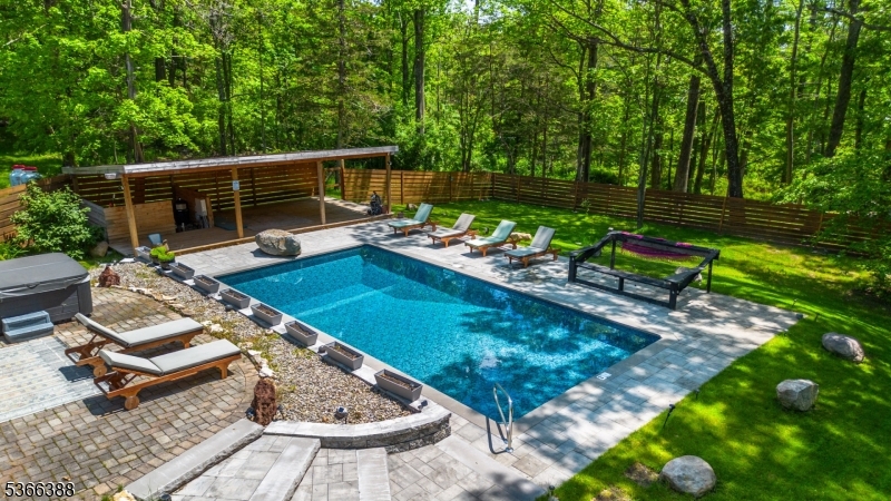 69 Mount Pleasant Rd