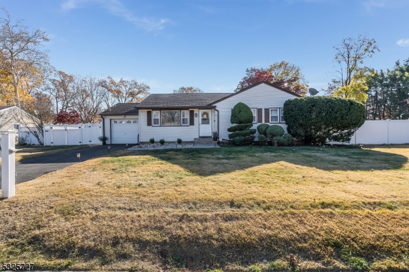 1565 W 6th Street