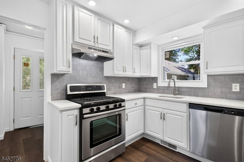 27 Ferndale Rd