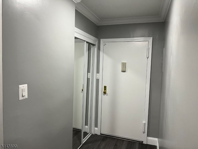 285 Aycrigg Ave 6F
