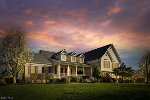 82 Oxford Pl Hillsborough Twp. NJ 08844