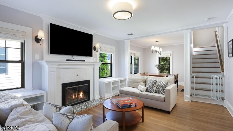 533 Edgar Rd
