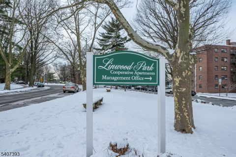 3071 Edwin Ave 2F Fort Lee Boro NJ 07024