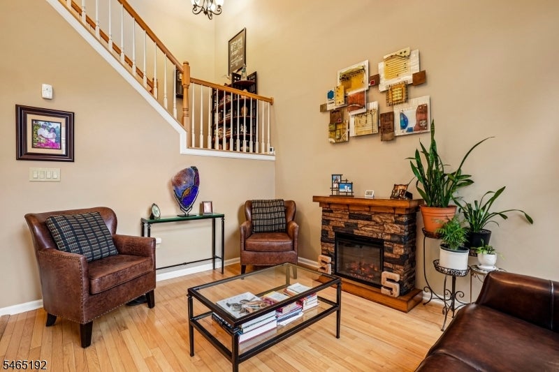 16 Langdale Rd