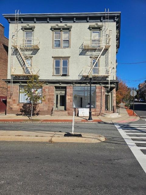 41 Glenridge Ave 2R Montclair Twp. NJ 07042