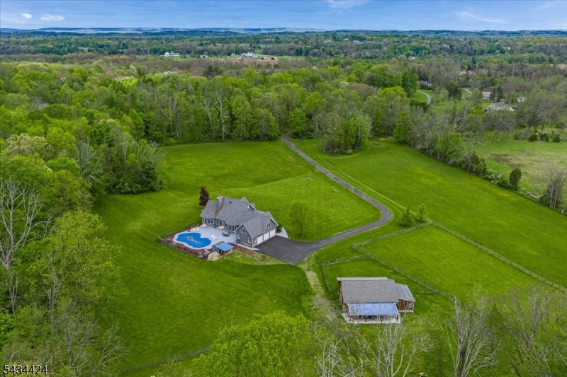 104 Creek Rd