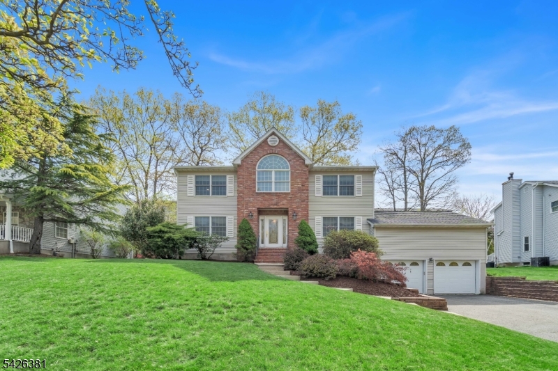 27 Sherbrook Dr