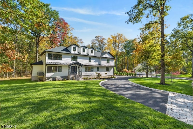 20 Cambridge Dr