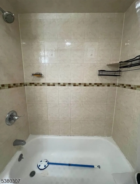 620 Essex Ave 3