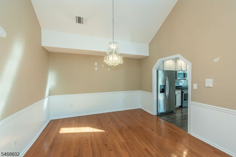 105 Roseland Ave 502