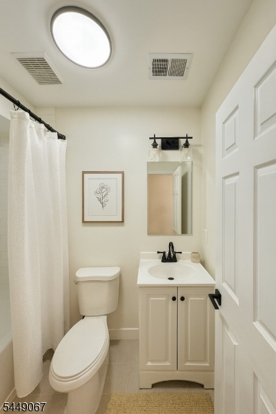 156 Ridgewood Ave 1
