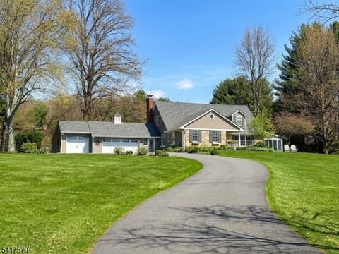 42 Sutton Road Tewksbury Twp. NJ 08833