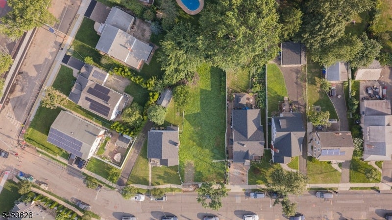 272 Beechwood Ave