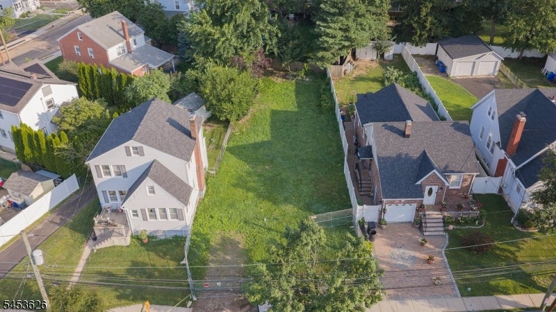 272 Beechwood Ave