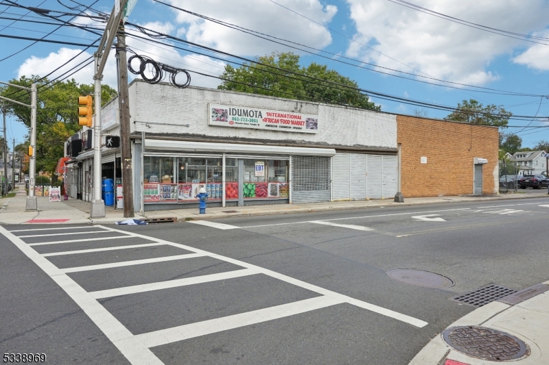 721-731 Chancellor Ave