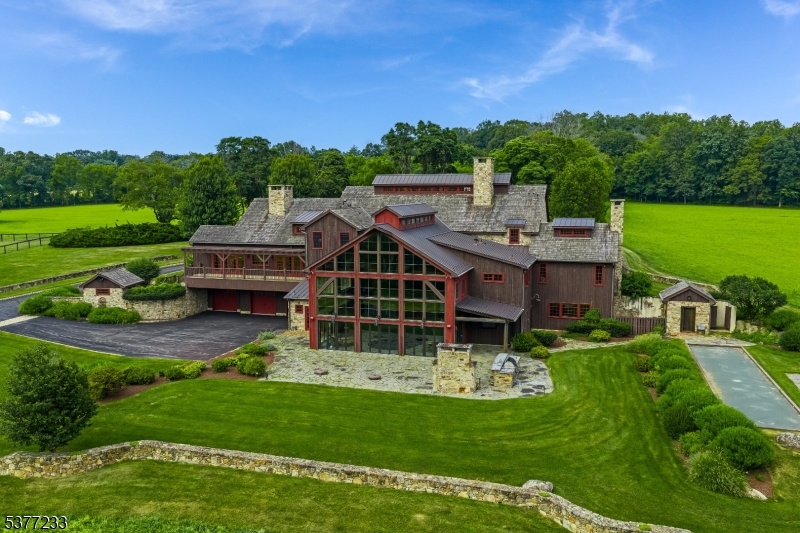106 Mountain Top Rd