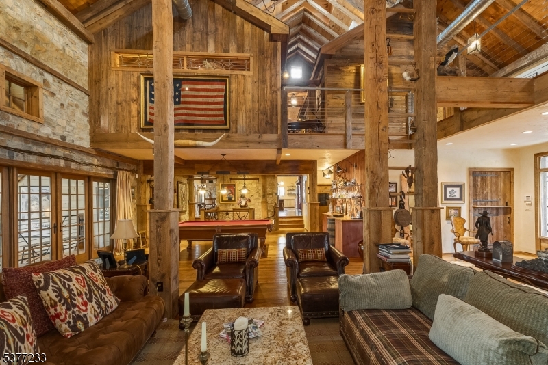 106 Mountain Top Rd