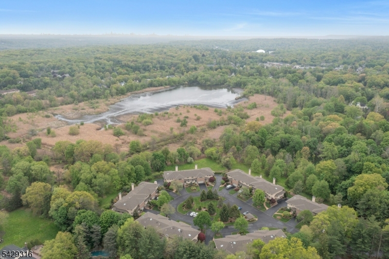 22 Fox Run Rd