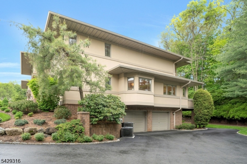 22 Fox Run Rd