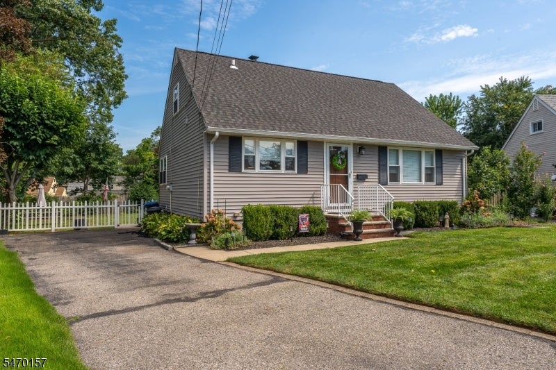 1161 Greslin Ter