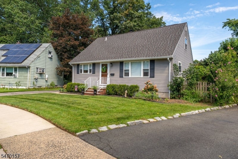 1161 Greslin Ter