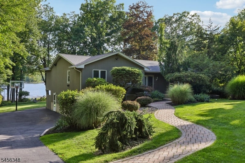 22 Radtke Rd