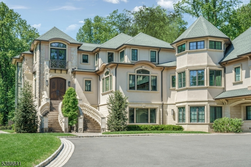 4 MASON HILL ROAD