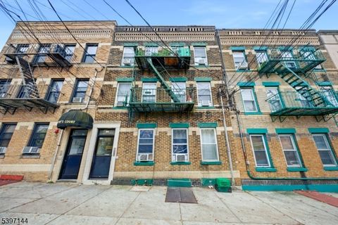 123 63Rd St West New York Town NJ 07093