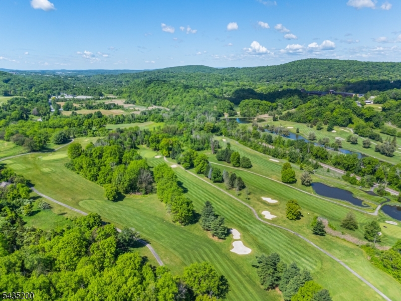 14 Stonehill Dr 6
