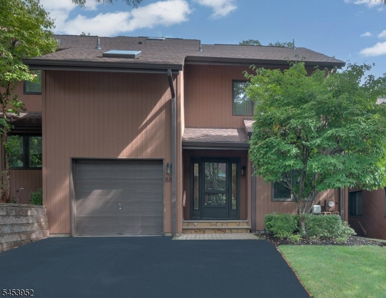 88 Sullivan Dr