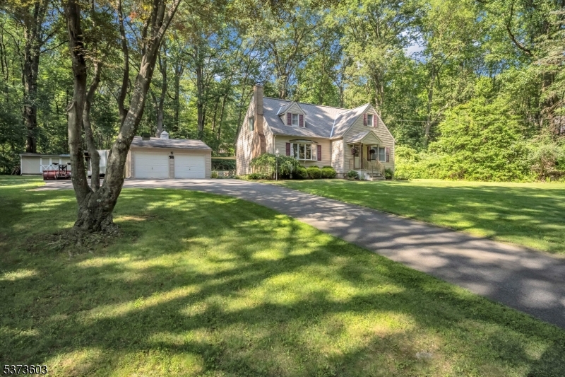 114 Hartmans Corner Rd