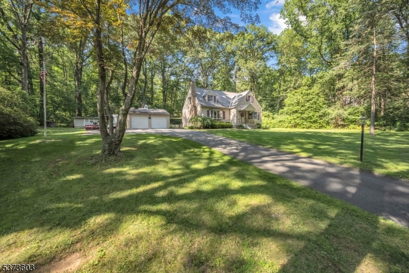 114 Hartmans Corner Rd