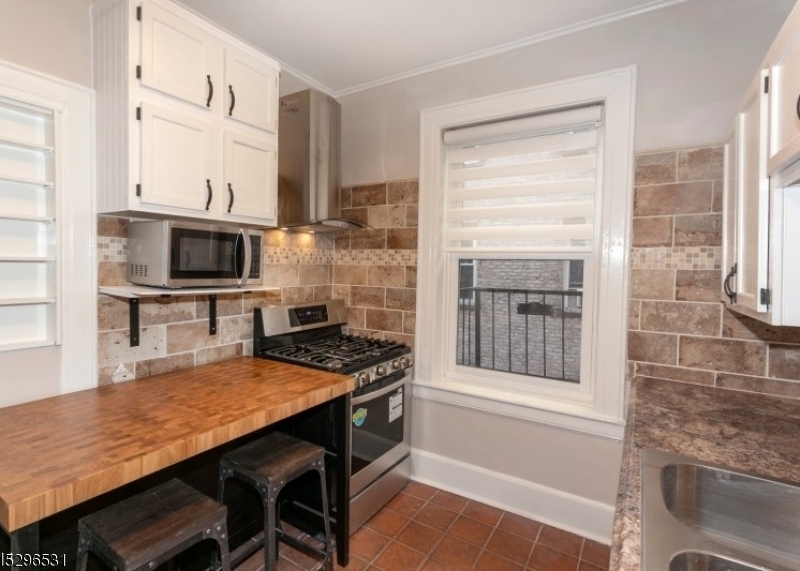14 Forest St 205