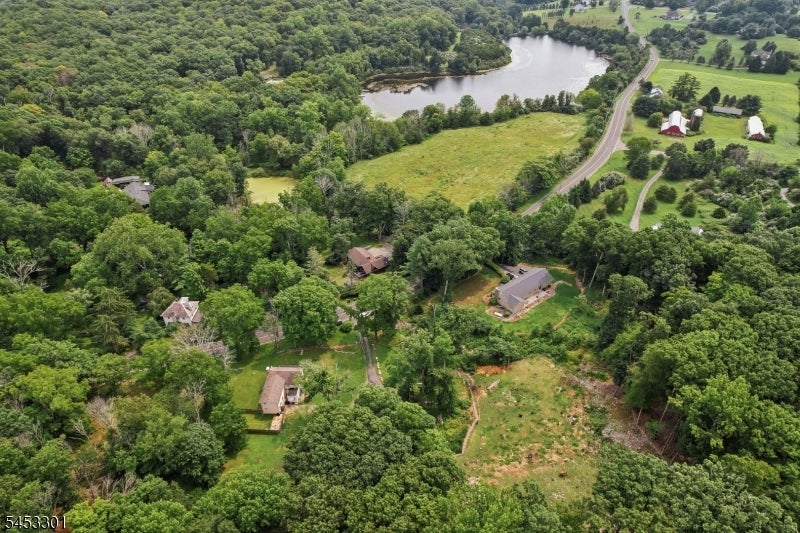 135 Millbrook Rd