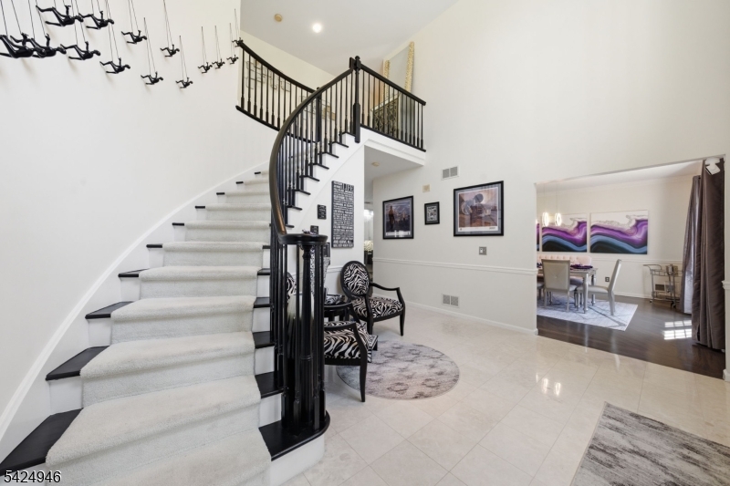 11 ROSEWOOD LANE