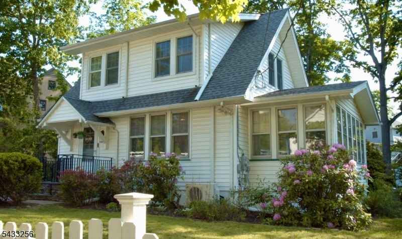 11 Pine Brook Rd